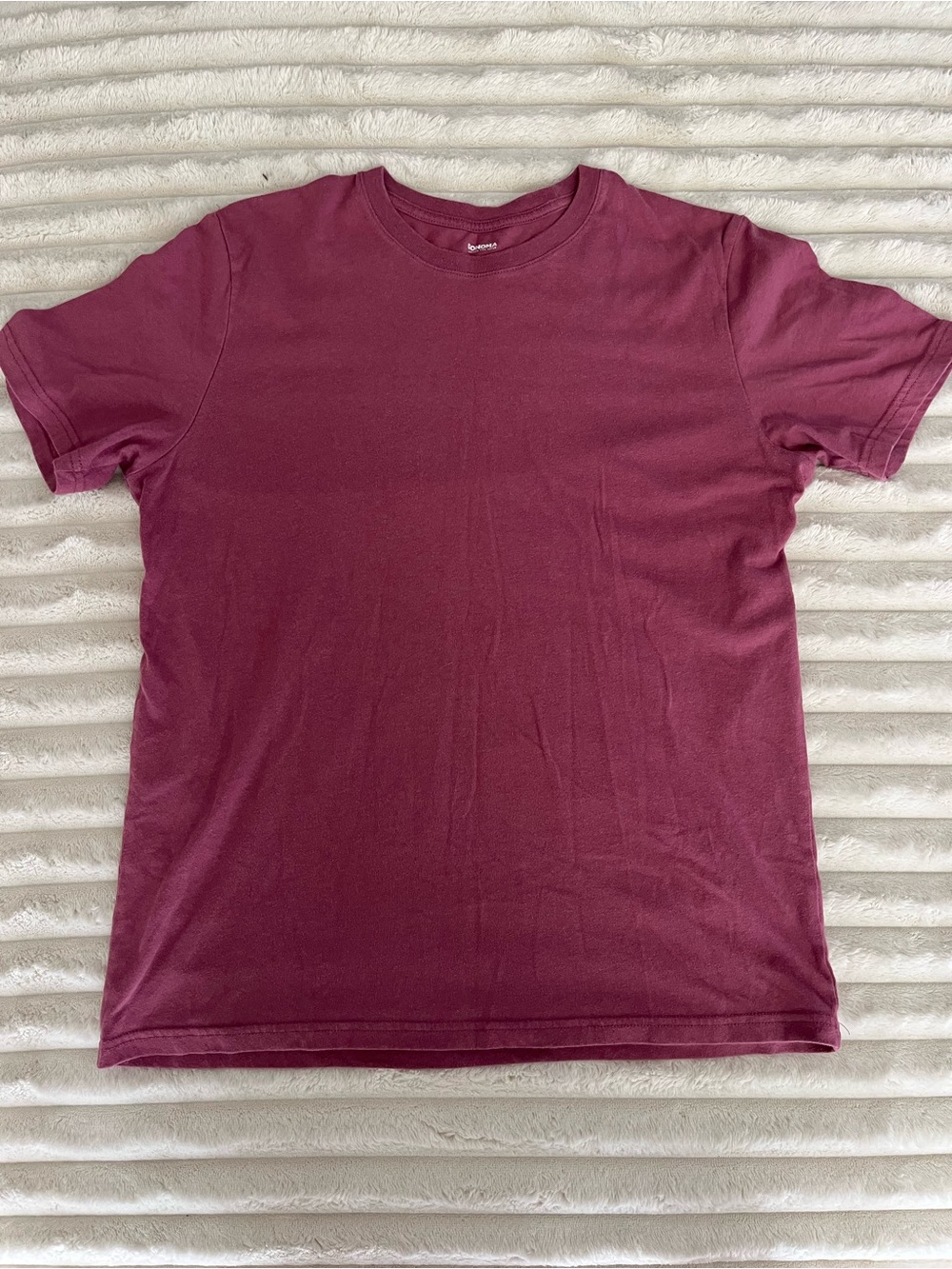 Sonoma Men's Crew Neck T-Shirt in Red - Classic Fit